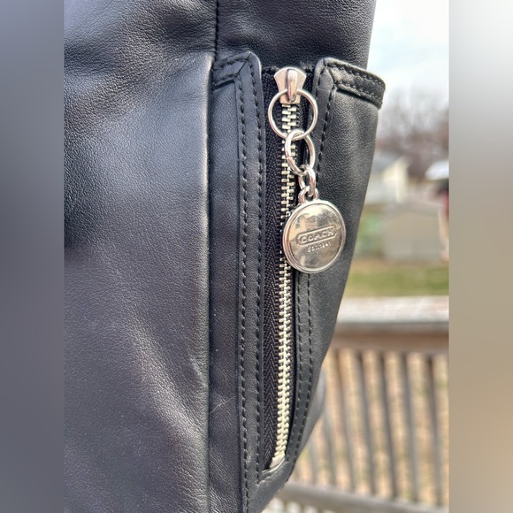 2012 Coach Leather Zip Tote Bag Black Excellent Condition - Picture 5 of 14